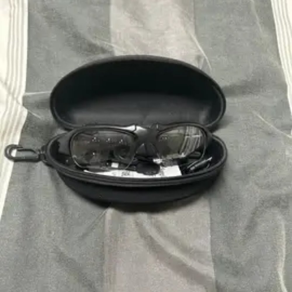 Polarized Lenses Wireless Sunglasses Stereo Sound Playing Music Call Earphones,